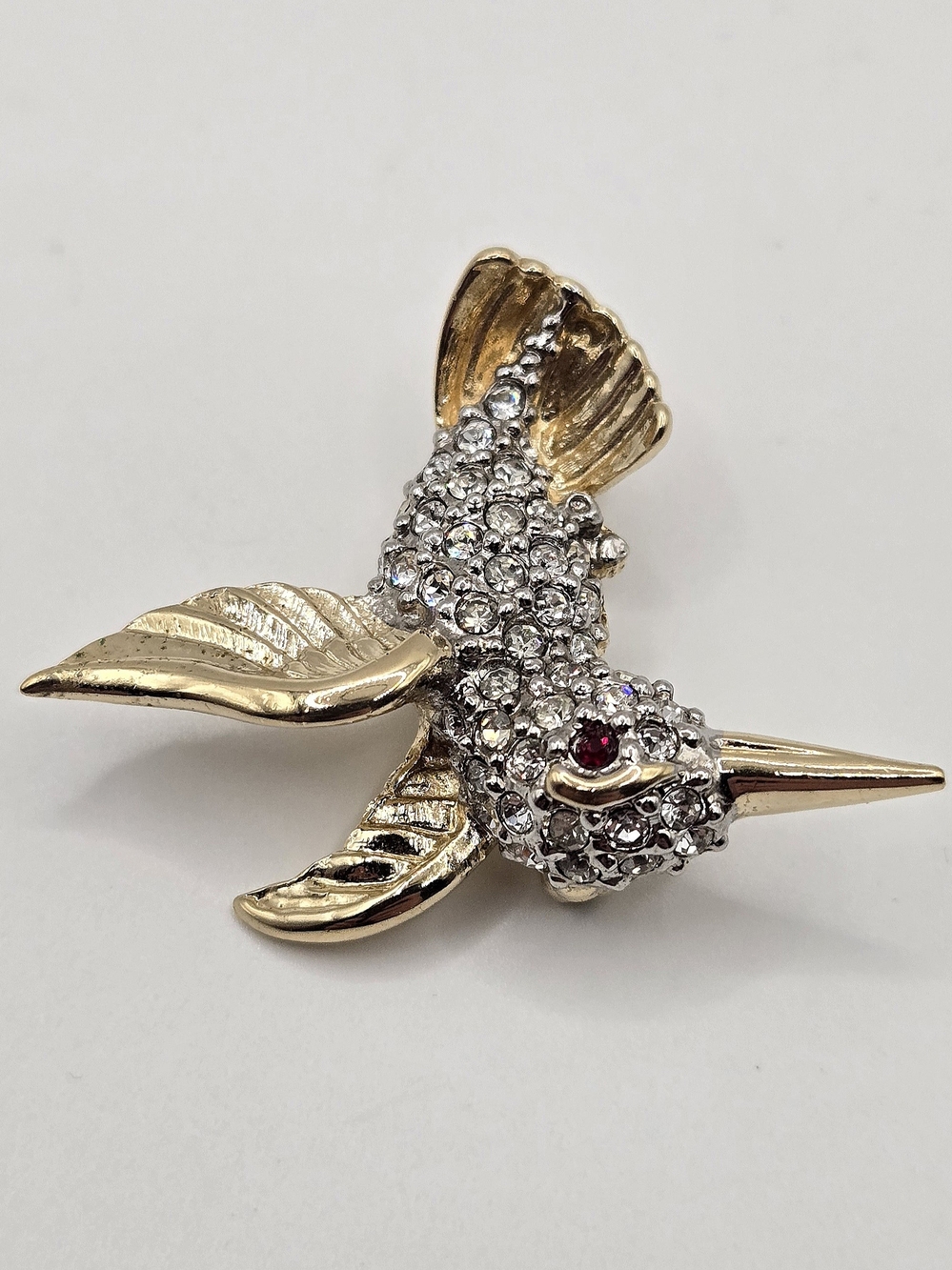 ✨ Vintage Butler Rhinestone Hummingbird Brooch ✨ - Picture 4 of 8
